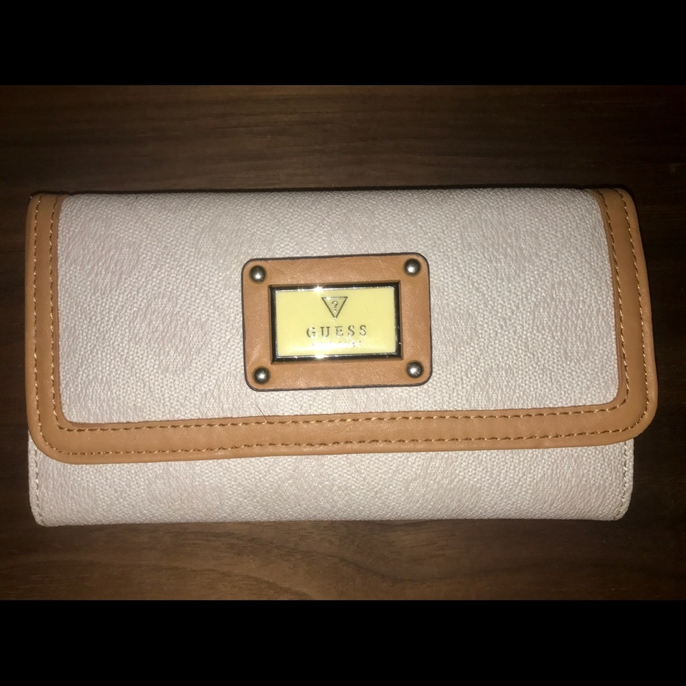 Guess Wallet
